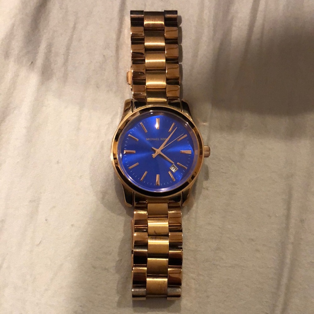 Michael kors rose gold watch
